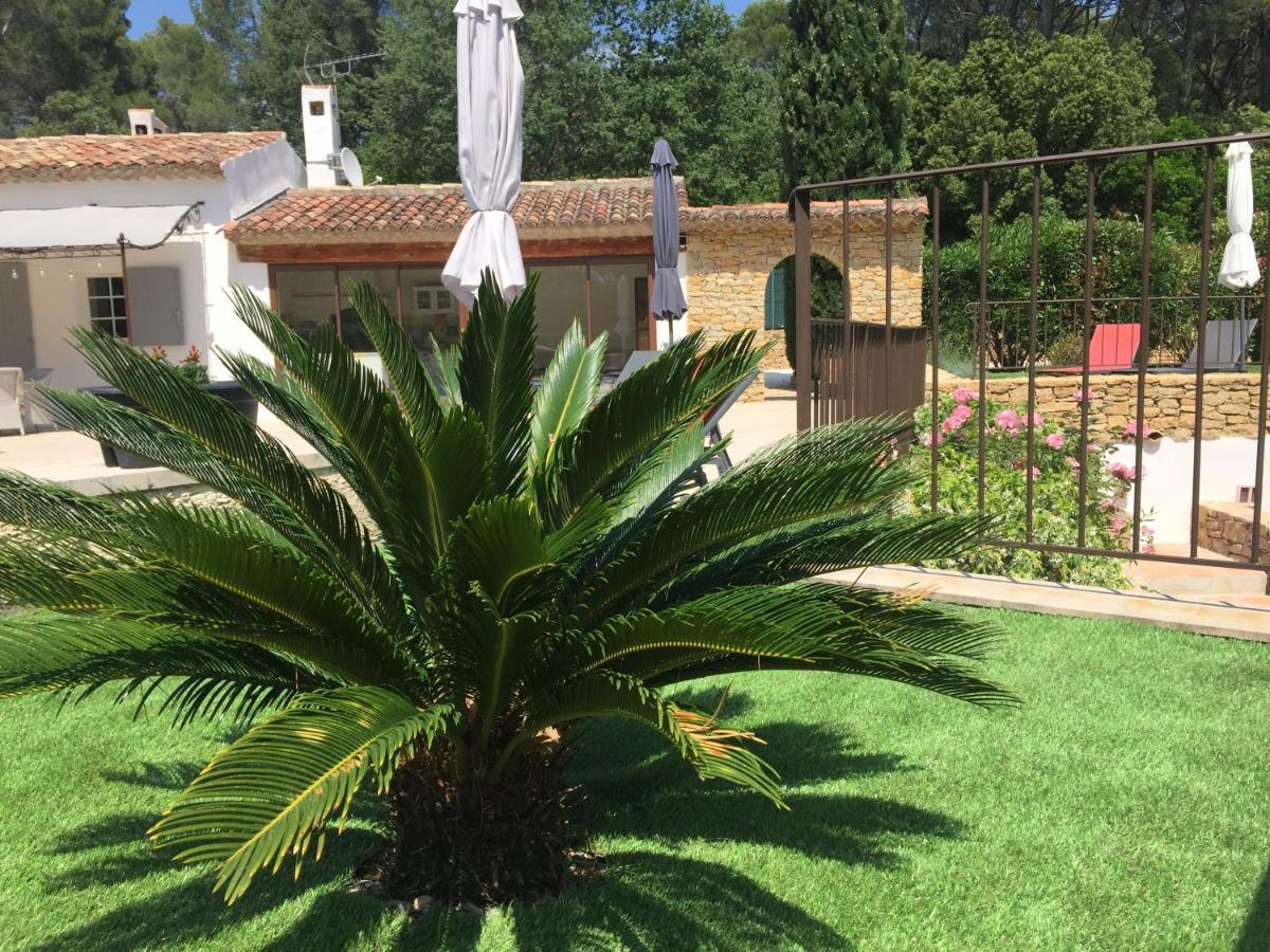 Une Pause En Provence Le Beausset Εξωτερικό φωτογραφία