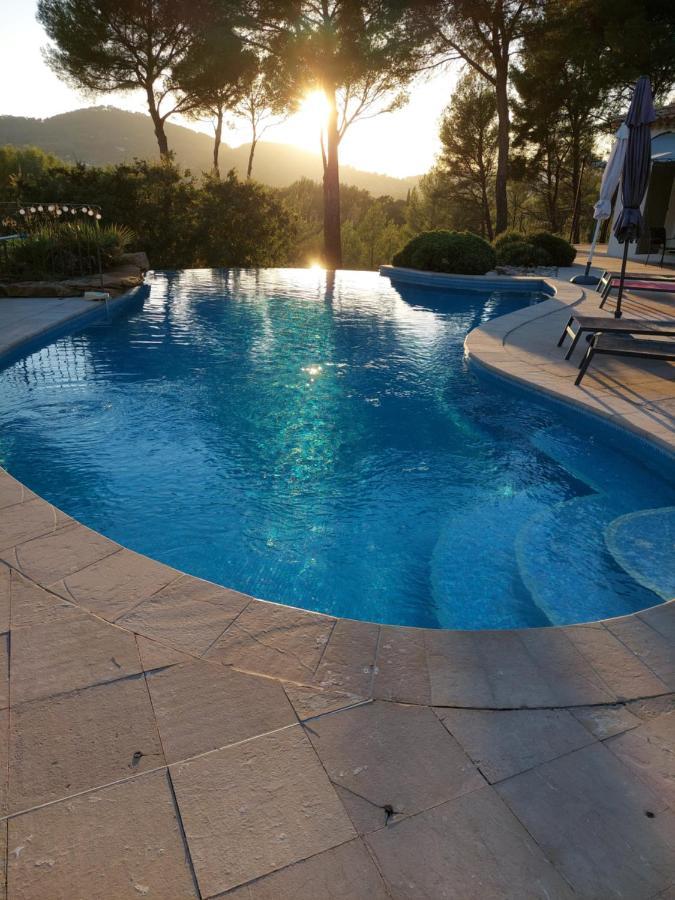 Une Pause En Provence Le Beausset Εξωτερικό φωτογραφία