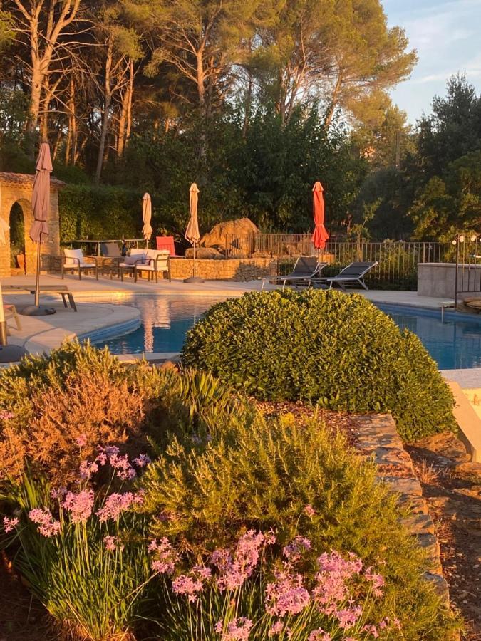 Une Pause En Provence Le Beausset Εξωτερικό φωτογραφία